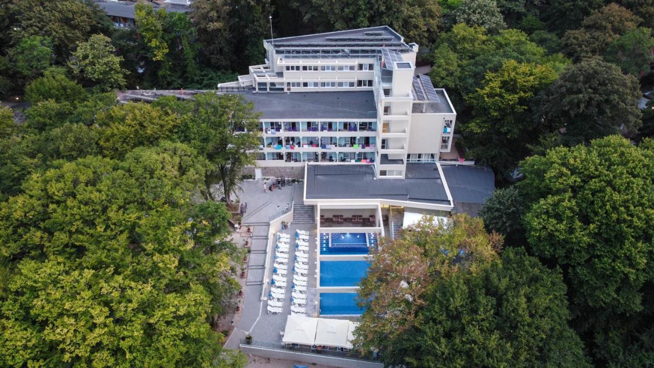קיטן Ariana Hotel מראה חיצוני תמונה