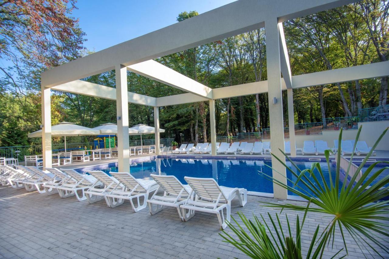 קיטן Ariana Hotel מראה חיצוני תמונה