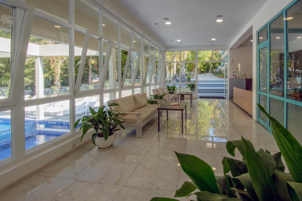 קיטן Ariana Hotel מראה חיצוני תמונה