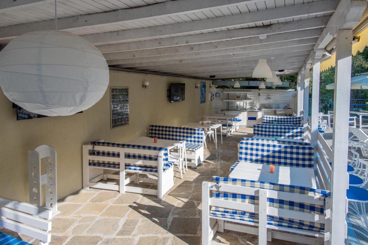 קיטן Ariana Hotel מראה חיצוני תמונה