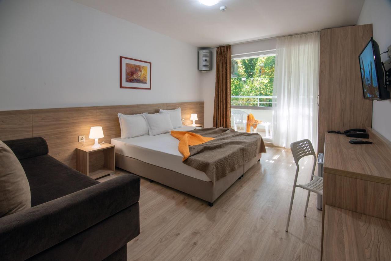 קיטן Ariana Hotel מראה חיצוני תמונה