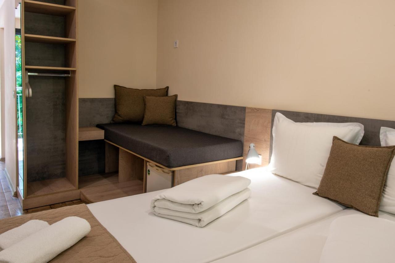 קיטן Ariana Hotel מראה חיצוני תמונה