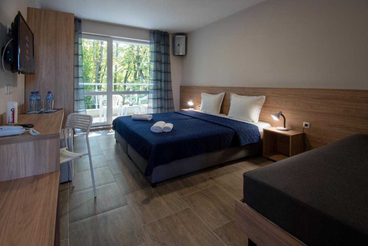 קיטן Ariana Hotel מראה חיצוני תמונה