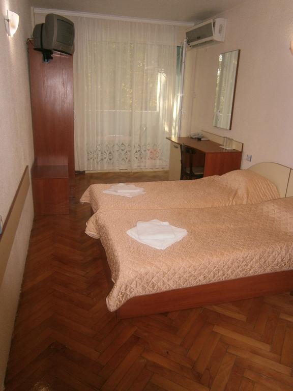 קיטן Ariana Hotel חדר תמונה