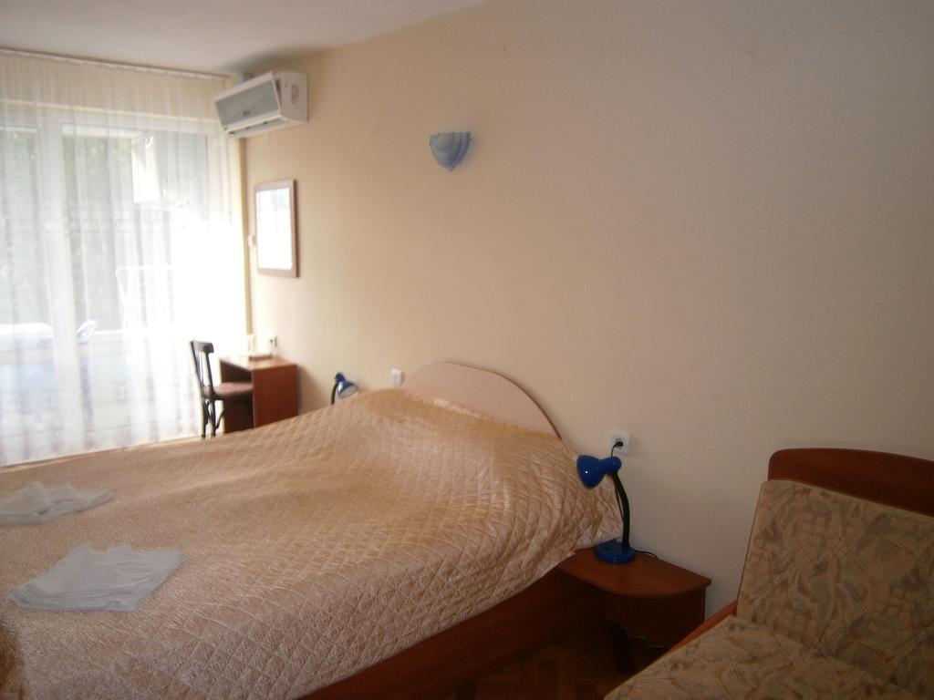 קיטן Ariana Hotel חדר תמונה