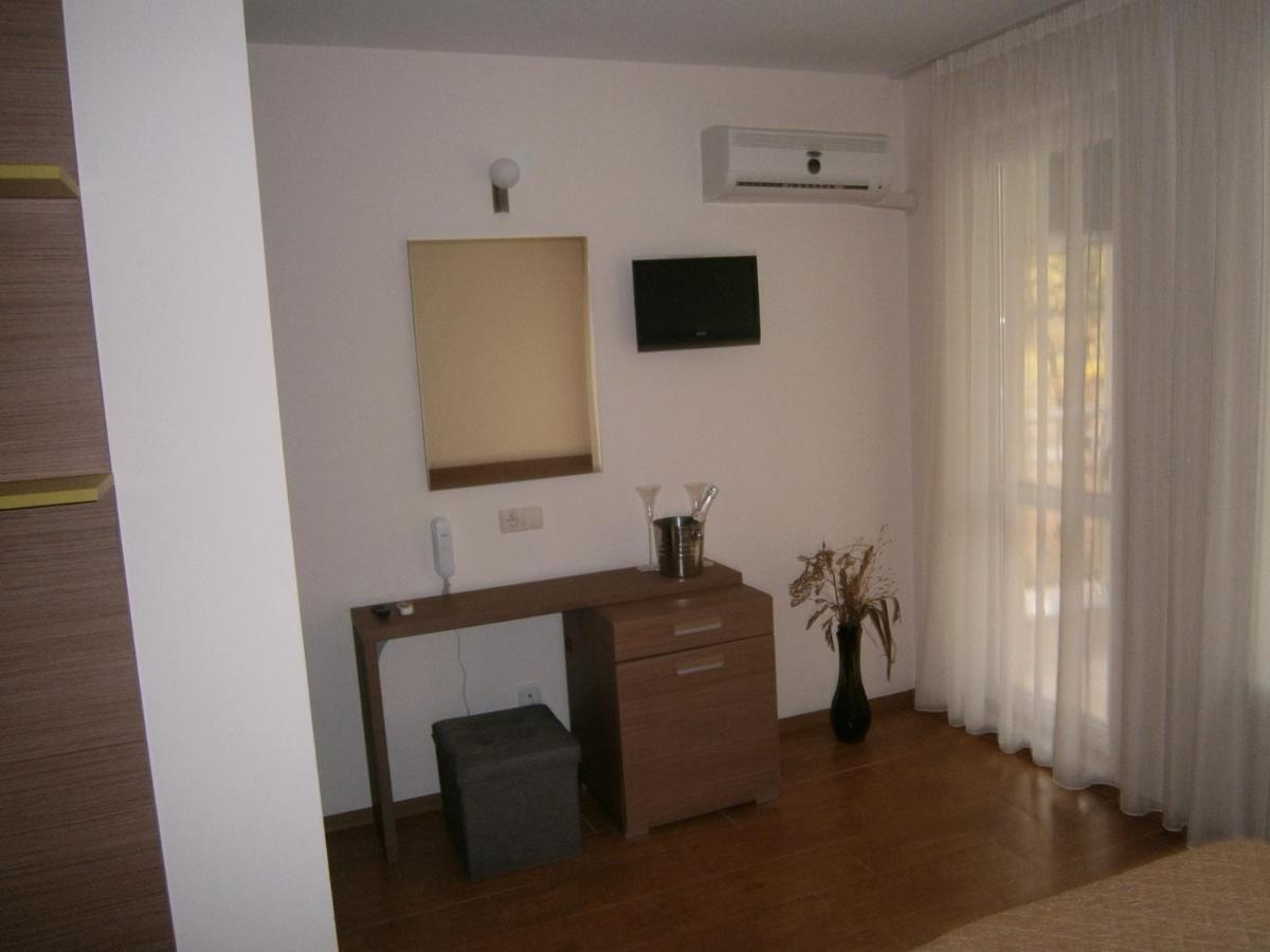קיטן Ariana Hotel חדר תמונה